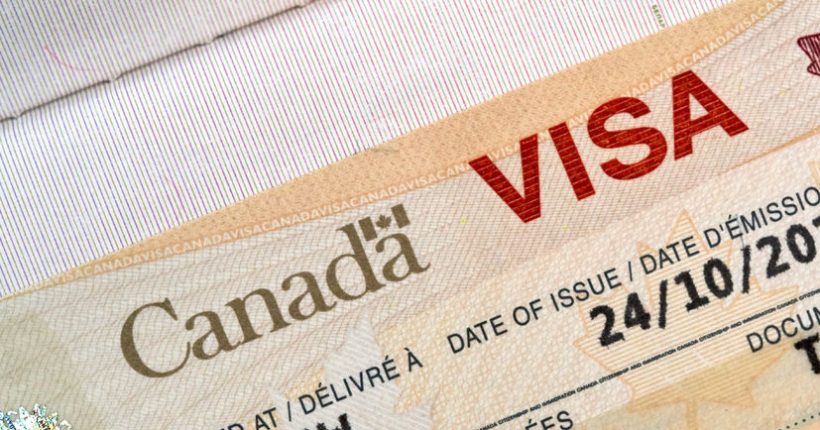 Как иммигрировать в Канаду не сдавая экзамен на знание Английского языка?