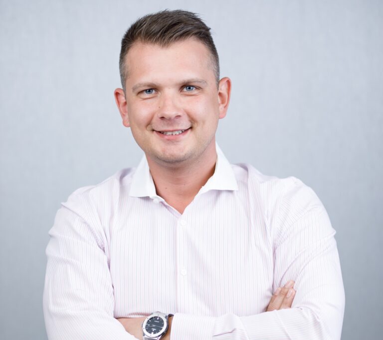 Павел Лифанов